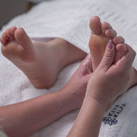 Revitalización de pies - Kaya Kalpa - Centro de Spa y Belleza en Rosario